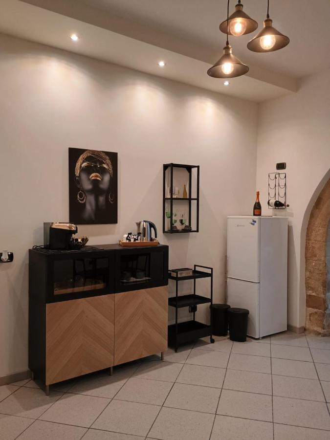 Al Vico Bartoli Suite Room Mazzarino 外观 照片