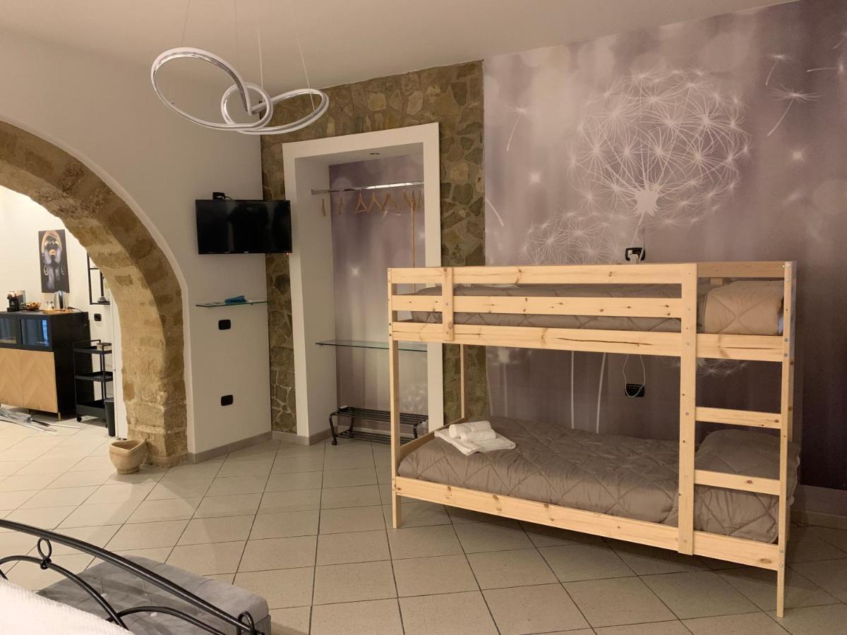 Al Vico Bartoli Suite Room Mazzarino 外观 照片