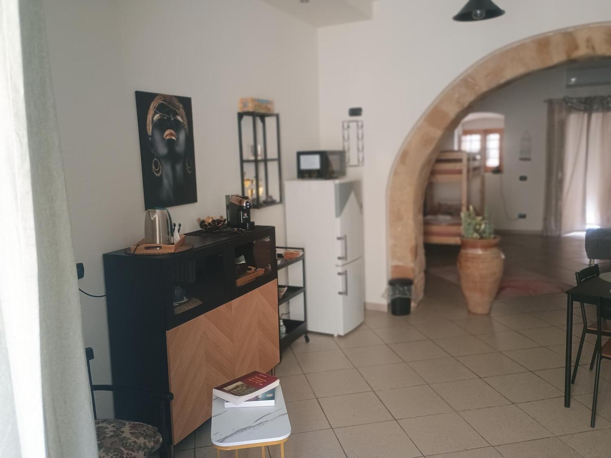 Al Vico Bartoli Suite Room Mazzarino 外观 照片